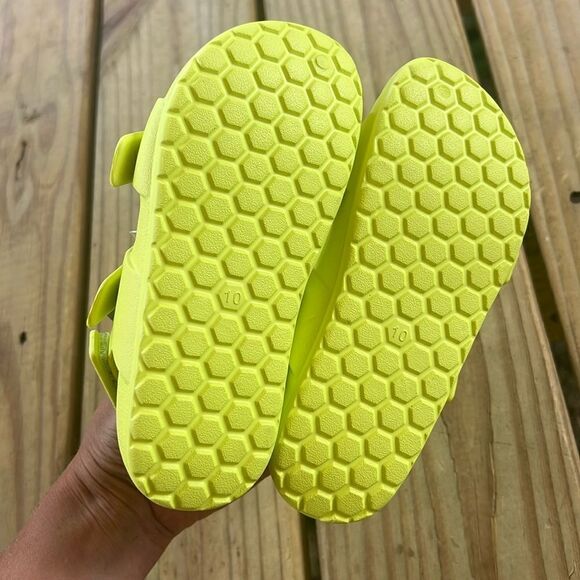 NWT Cat & Jack Size 10 Lime Green Easy On & Off Buckle Sandals Flip Flops - Picture 7 of 8